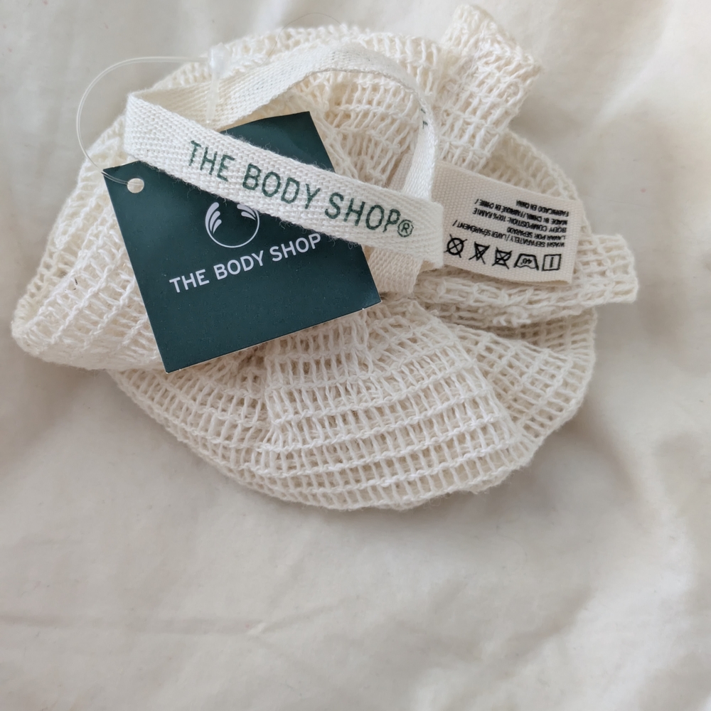 The Body Shop Cream Exfoliating Bath Tool